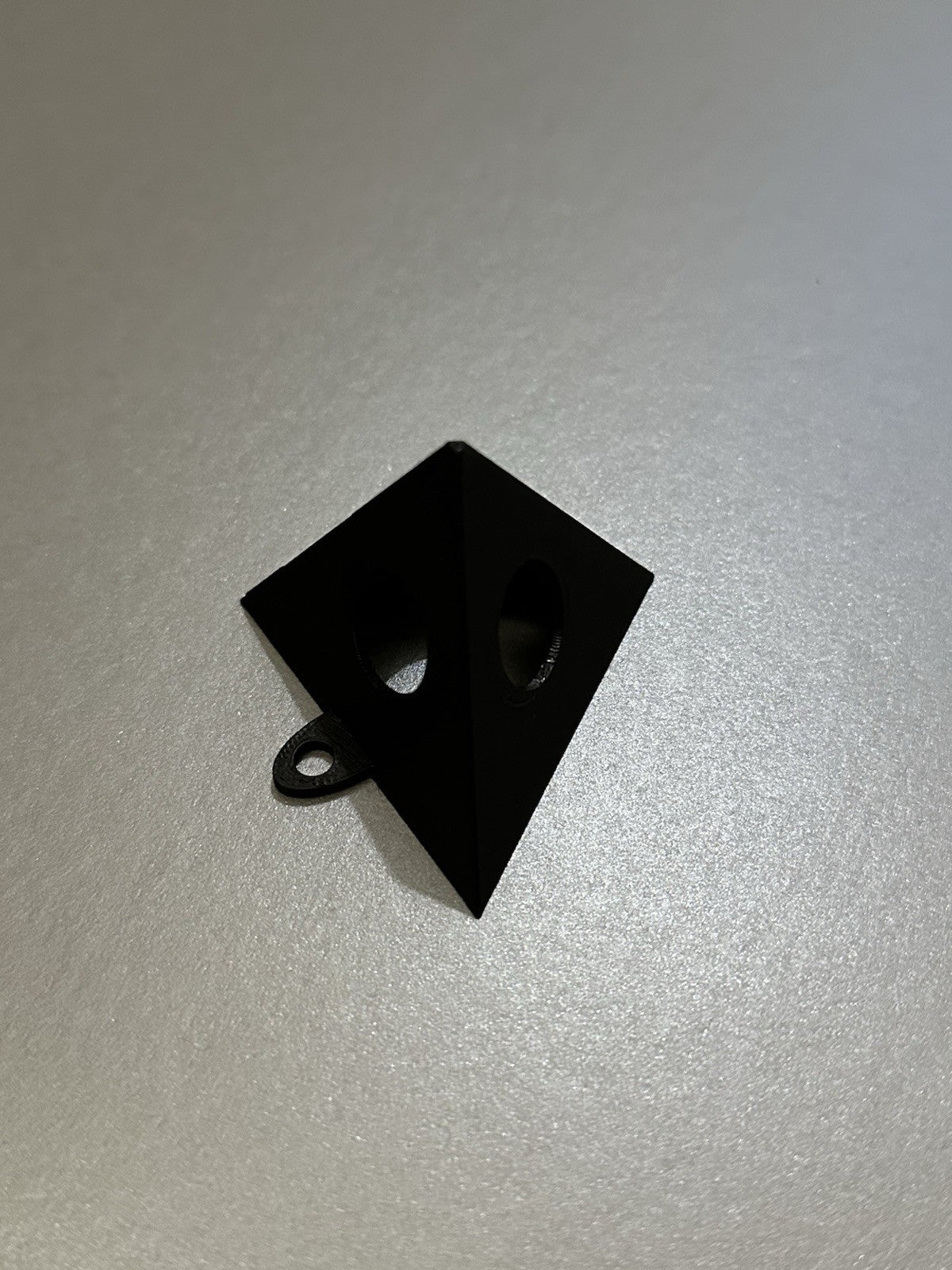 Plastic Triangles (4 Pack) For Support Under Wood/other Materials When Painting