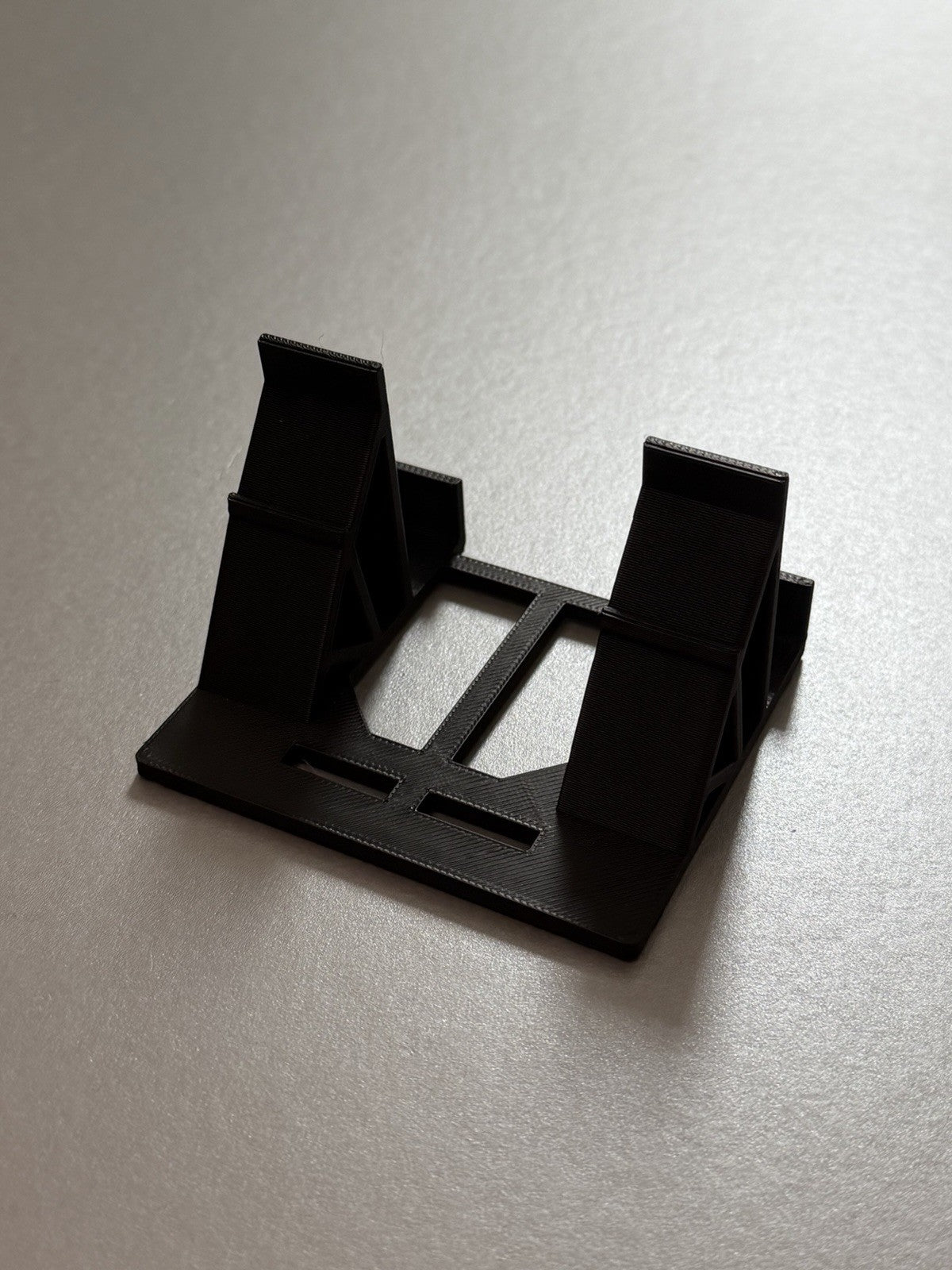 Portable Stand For iPads/tablets With Anti-slip Grips