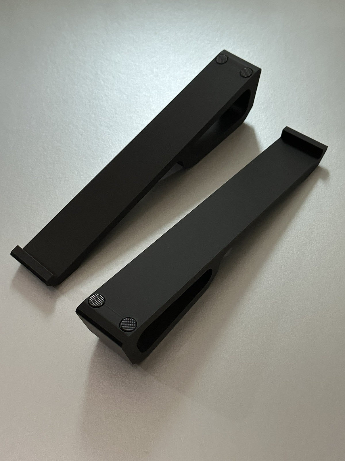 DDJ-REV5 Stands (pair) With Anti-slip Grips
